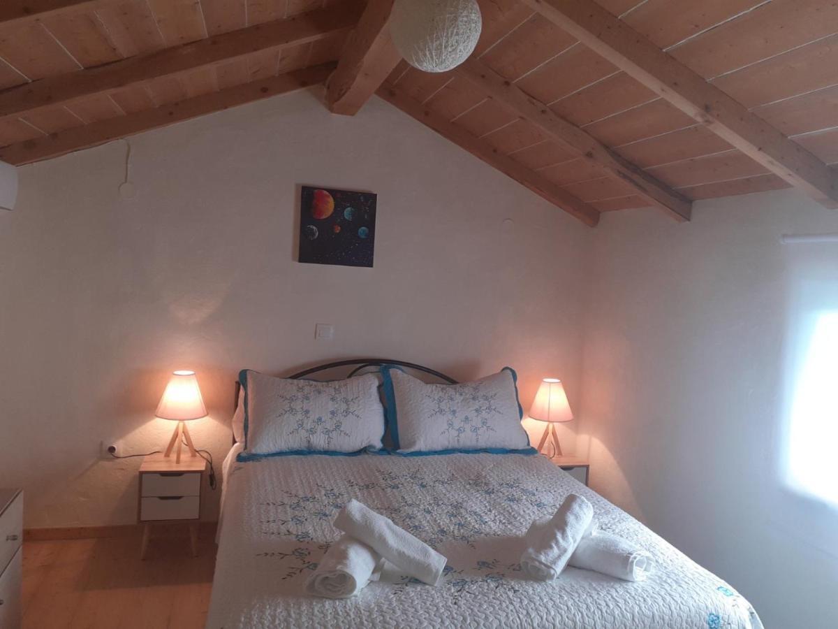 White Manolia Vakantiehuis Kato Korakiana
